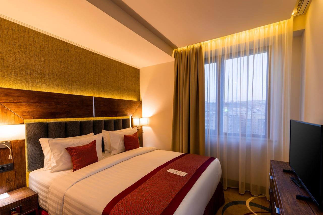 Отель Ramada Hotel & Suites by Wyndham Yerevan Ереван-30