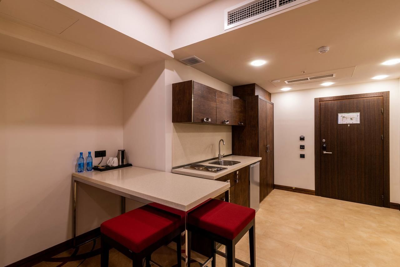 Отель Ramada Hotel & Suites by Wyndham Yerevan Ереван-31