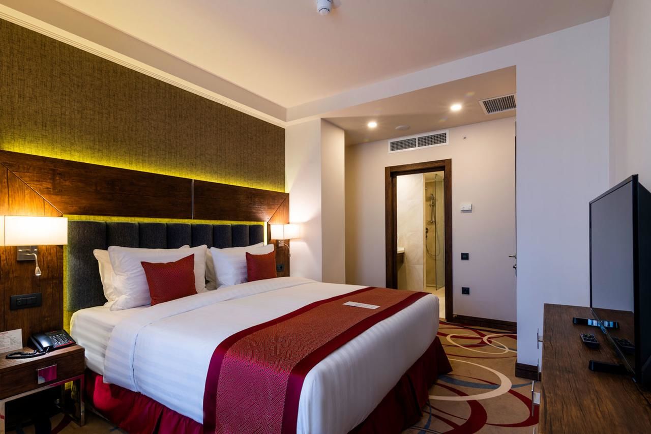 Отель Ramada Hotel & Suites by Wyndham Yerevan Ереван-33