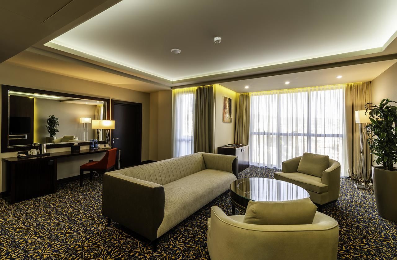 Отель Ramada Hotel & Suites by Wyndham Yerevan Ереван-35