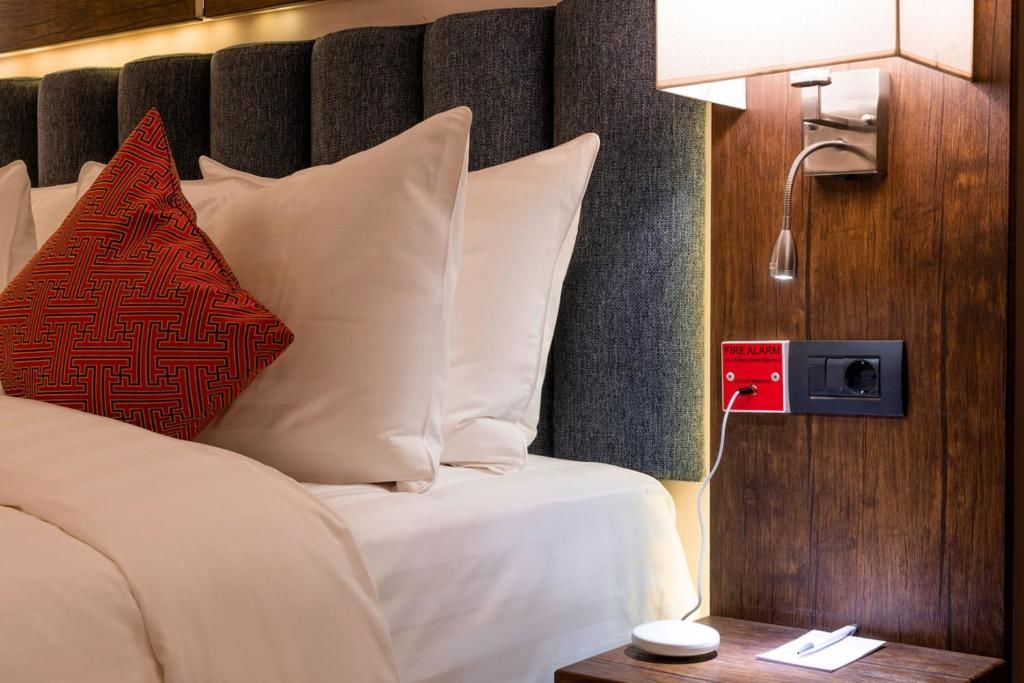 Отель Ramada Hotel & Suites by Wyndham Yerevan Ереван-57