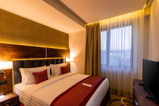 Отель Ramada Hotel & Suites by Wyndham Yerevan Ереван-29