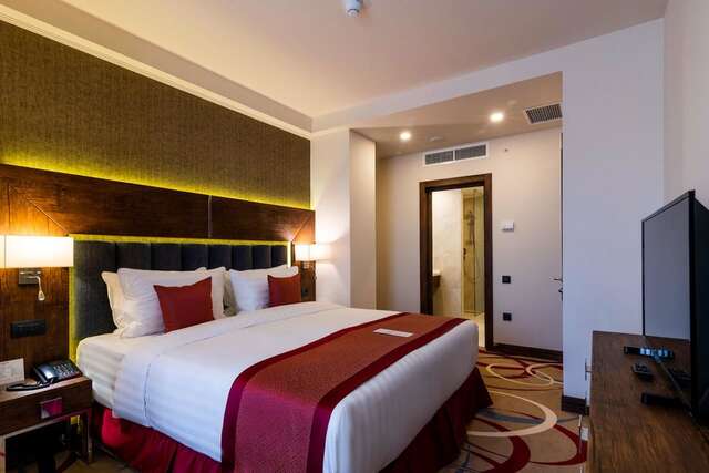 Отель Ramada Hotel & Suites by Wyndham Yerevan Ереван-32